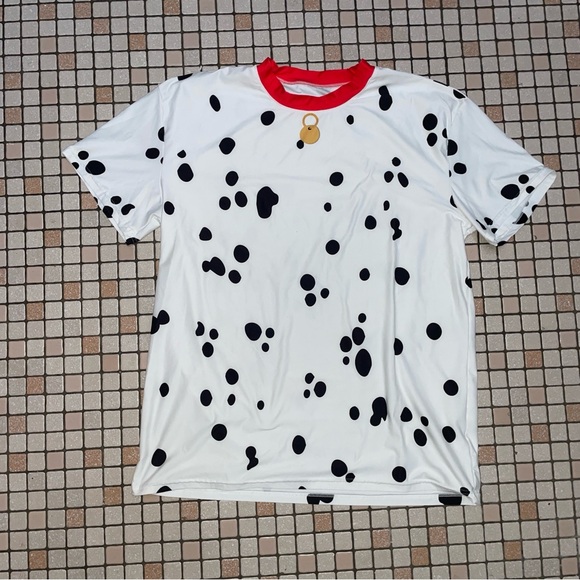 cosplaya Other - Men’s Dalmatian Print T-Shirt with Red Collar